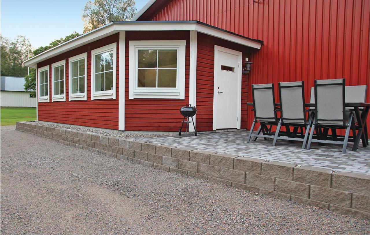 2 Bedroom Cozy Apartment In Habo Mullsjo Exterior photo