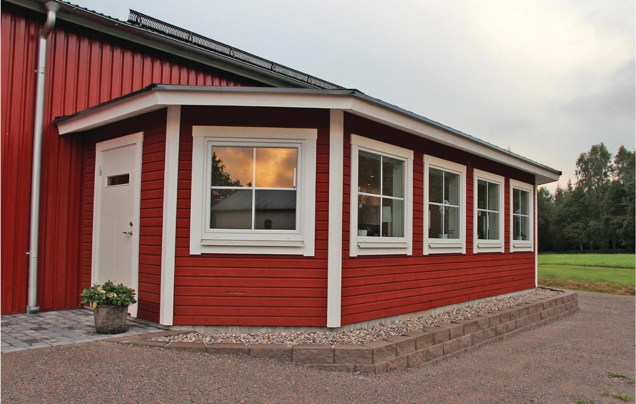 2 Bedroom Cozy Apartment In Habo Mullsjo Exterior photo